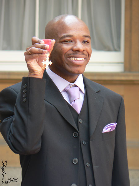 Stephen receives MBE 2006